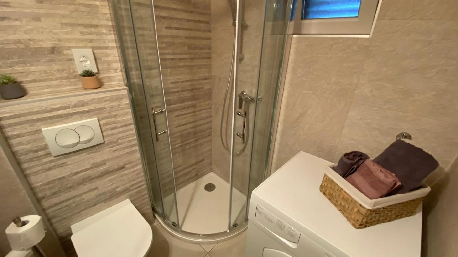 Vila Oliva, Porec